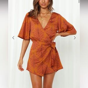 Hello Molly MIDNIGHT NOISE ROMPER RUST size Medium NWOT